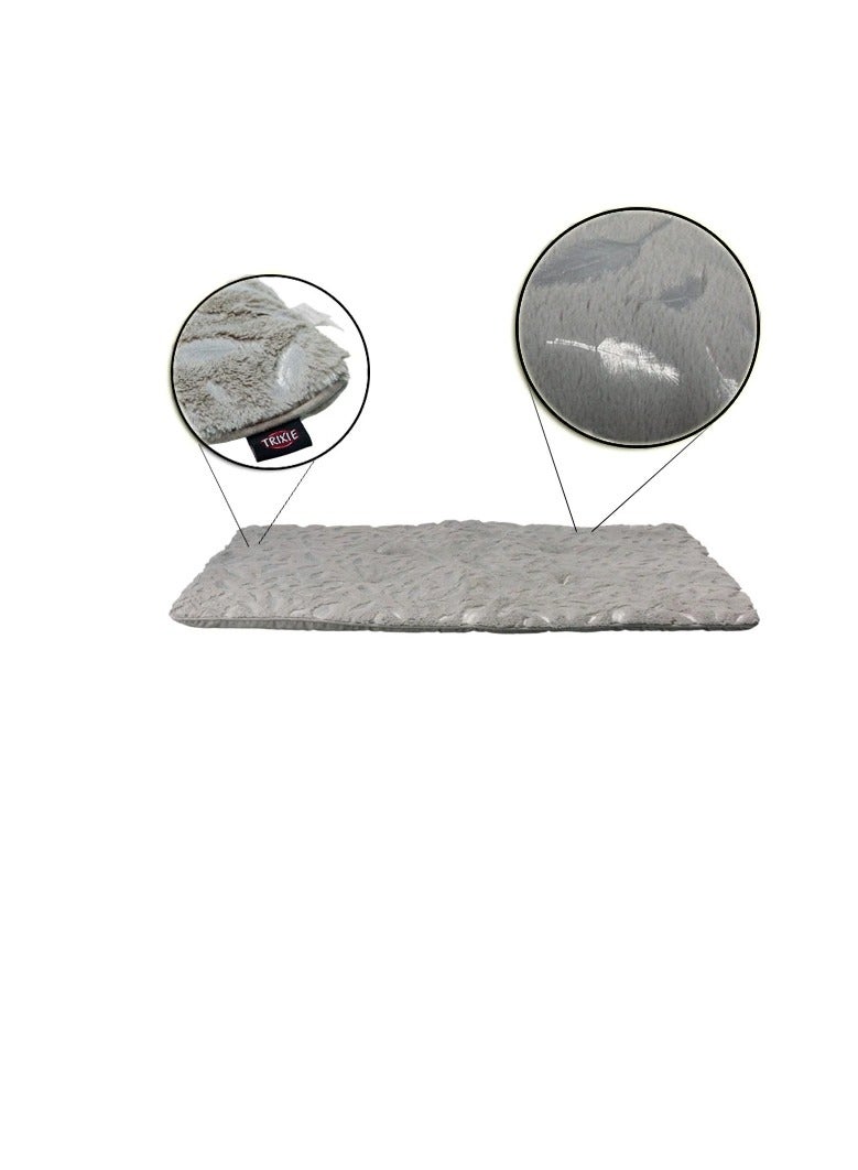 Trixie Feather Blanket For Dogs - Image 2