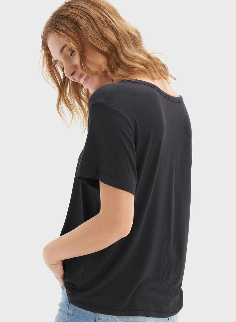 American Eagle Round Neck T-Shirts