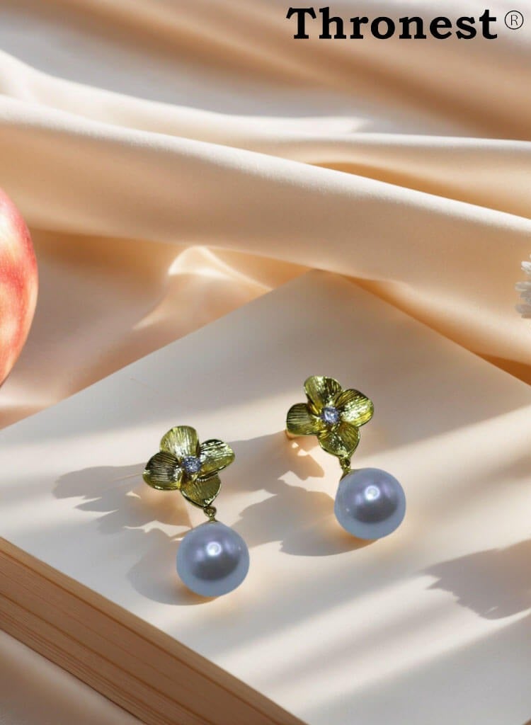 عرش أقراط أنيقة من الذهب عيار 18 قيراط، أقراط متدلية من اللؤلؤ بتصميم بتلات اللؤلؤ، هدايا مجوهرات فاخرة لا تسبب الحساسية لحفلات الزفاف والحفلات والملابس اليومية - Image 5