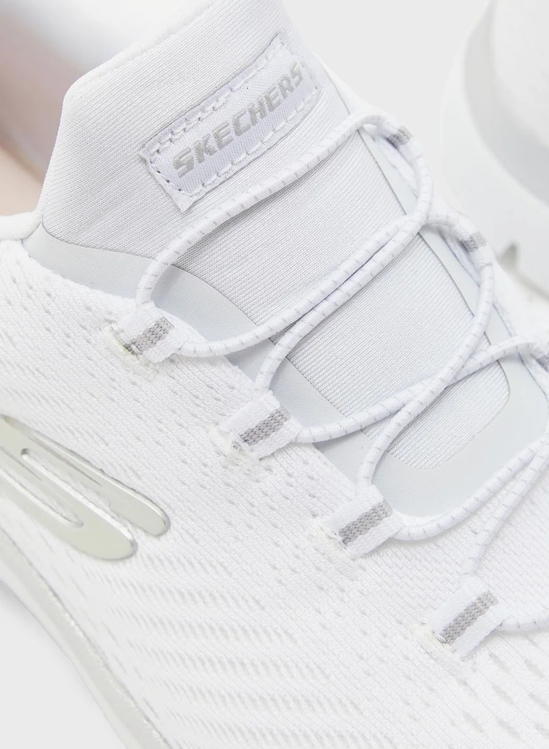 SKECHERS Summits