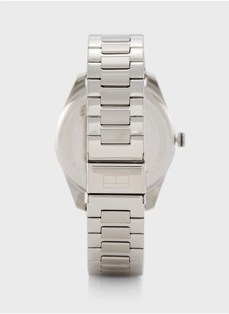 تومي هيلفيغر Analog Watch