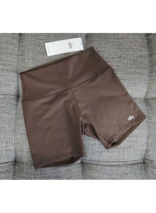 Dark Brown L