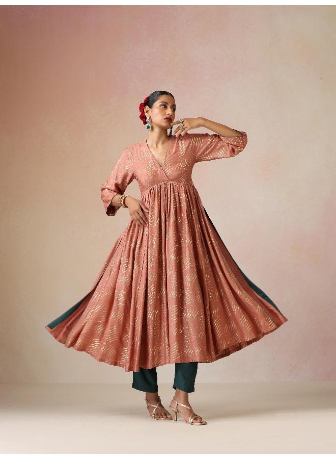 trueBrowns Peach Gold Foil Print Muslin Silk Anarkali High-Slit Kurta Set - Image 3