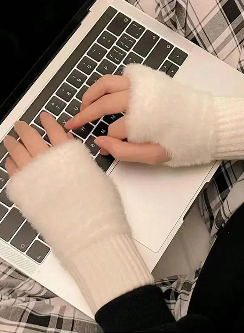 Women's Half Finger Fur Gloves for Winter Warmth and Luxury  - Image 3