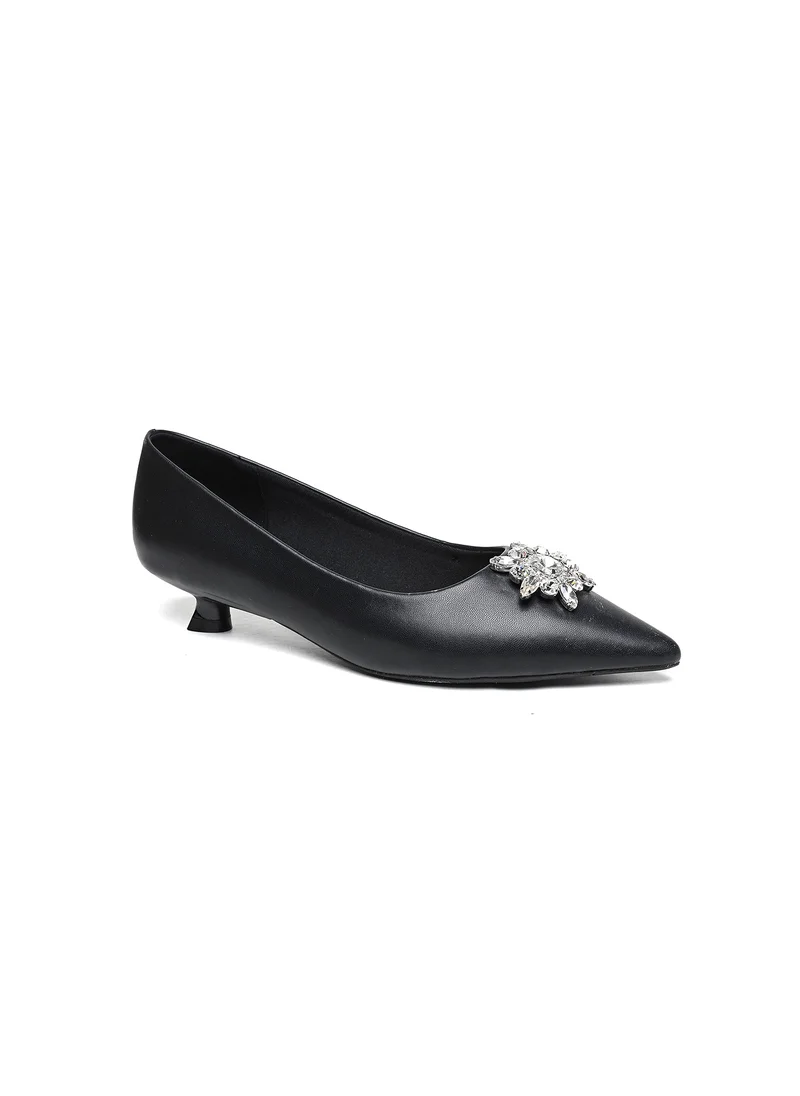 كيوبل embellished low heeled pump with rhinestone