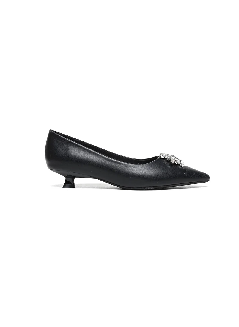 كيوبل embellished low heeled pump with rhinestone