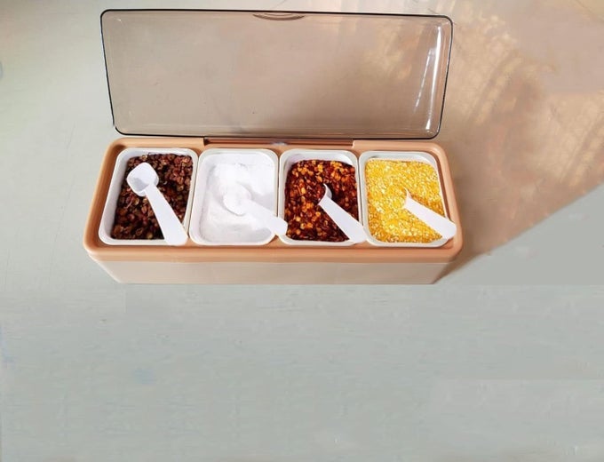 4 COMPARTMENT MASALA BOX FOR KITCHEN MASALA CONTAINER FOR KITCHEN SPICE JARS FOR KITCHEN MULTI STORAGE CONTAINER FOR KITCHEN EASY FLOW SPICE STORAGE CONTAINER WITH TRAY SPICE JARS