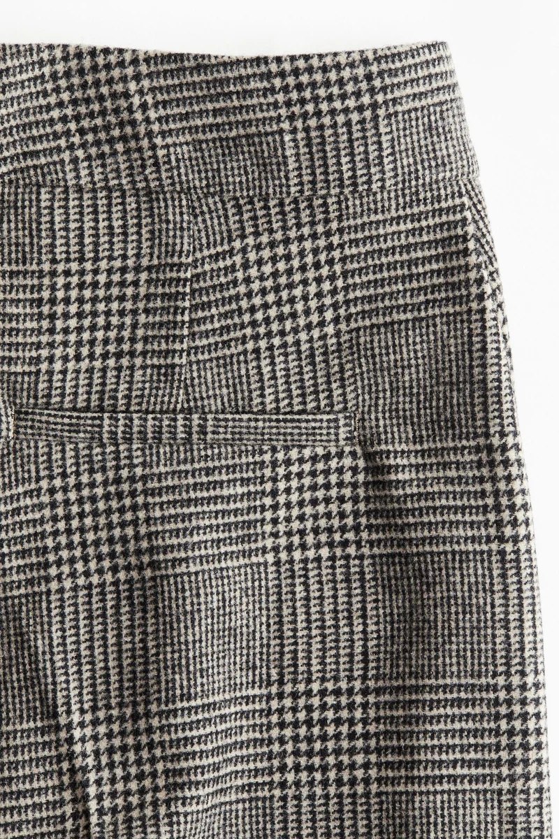 اتش اند ام شورت خصر عالي