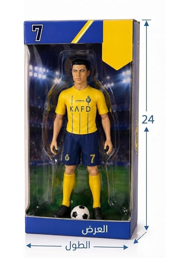 First Choice مجسم لاعب كرة القدم كريستيانو رونالدو بزي نادي النصر السعودي، تمثال ديكور واقعي عالي التفاصيل مع قاعدة ثابتة وكرة قدم، مجسم تذكاري مثالي لتزيين المكاتب والغرف، ارتفاع 24 سم - Image 3