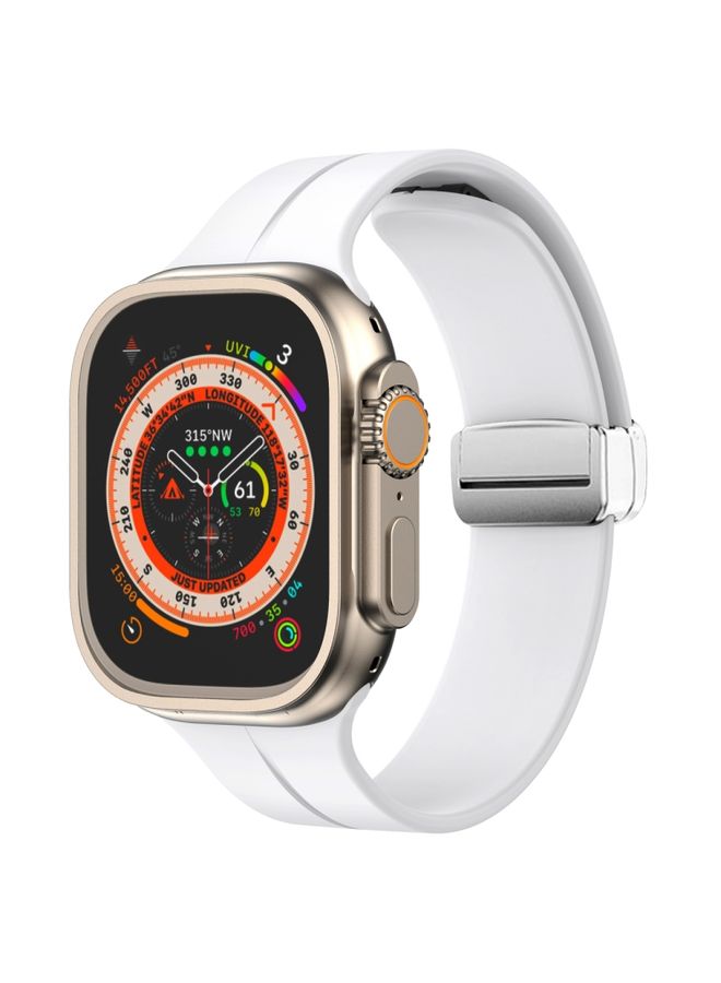 Replacement Strap Magnetic Fold Clasp Silicone Watch Band For Apple Watch Ultra 49mm&Watch Ultra 2 49mm / Series 9&8&7 45mm / SE 3&SE 2&6&SE&5&4 44mm / 3&2&1 42mm White 