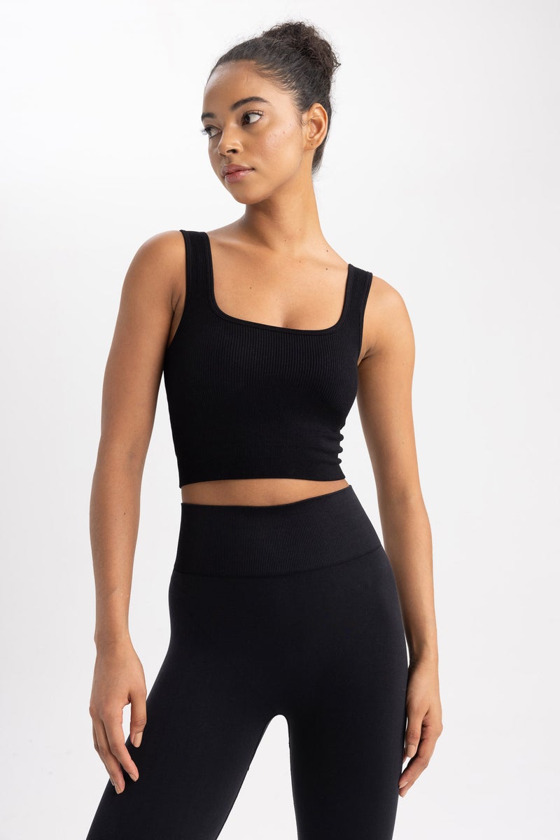 DeFacto Woman DeFactoFit Crew Neck Seamless Sports Bra - Image 3
