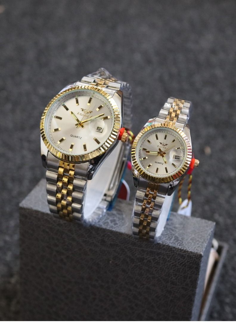Set of couple men's and women's watches in gold and silver