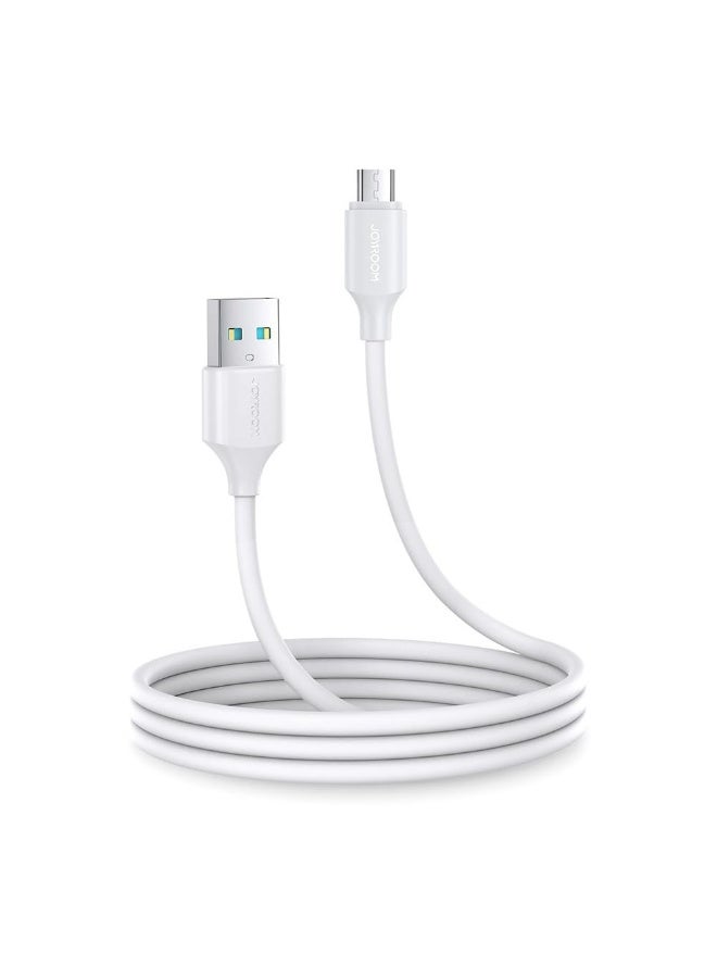 آيكونكس شاحن ثنائي من Iconix بمنفذي USB-A و USB-C مع كابل Micro، بقوة 15 واط (طراز IC-HC1027) - أبيض - Image 3