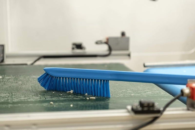 Vikan 41975 Ultra-Slim Cleaning Brush with Long Handle, 23.62" Medium, White - Image 4