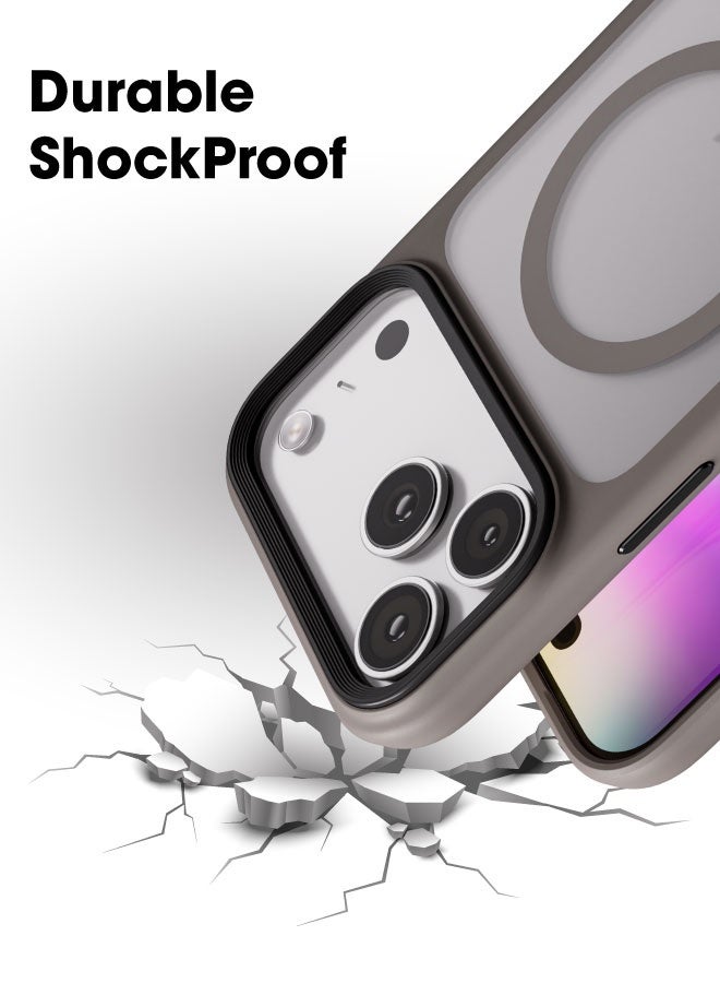 blupebble غطاء هجين غير لامع متوافق مع MagSafe لجهاز iPhone 17 Pro Max – غطاء واقي رفيع مضاد للصدمات - Image 5