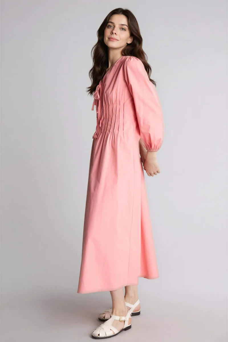 ديفاكتو V-Neck Poplin Dress