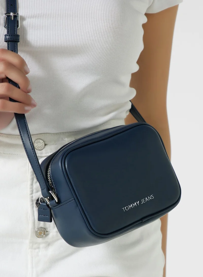 TOMMY JEANS Essential Daily Crossbody Bag