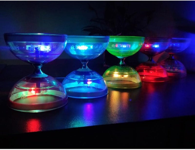 كلاراكو لعبة ديابولو صينية متوسطة الحجم بثلاثة محامل وإضاءة LED وعصي كربونية، 5 ألوان للاختيار من بينها، ألعاب وهدايا حفلات للأطفال والكبار، أخضر، 13 سم - Image 4