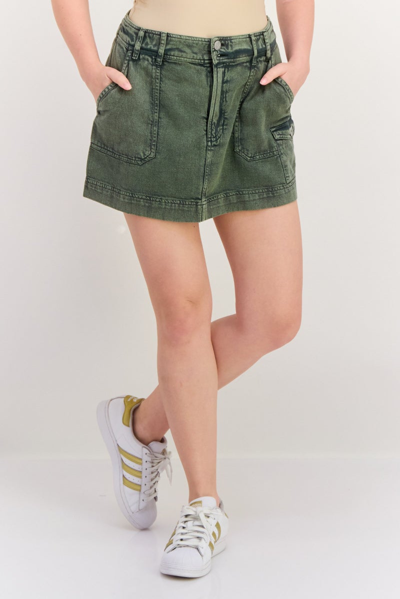 Roxy تنورة كارجو قصيرة مغسولة للنساء، خضراء - Image 1