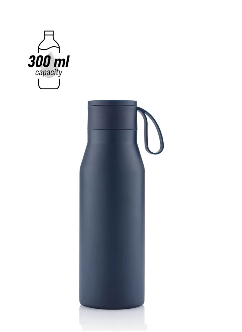Hans Larsen R-NEBRA - CHANGE Collection Recycled Stainless Steel Vacuum Bottle with Loop - Navy Blue