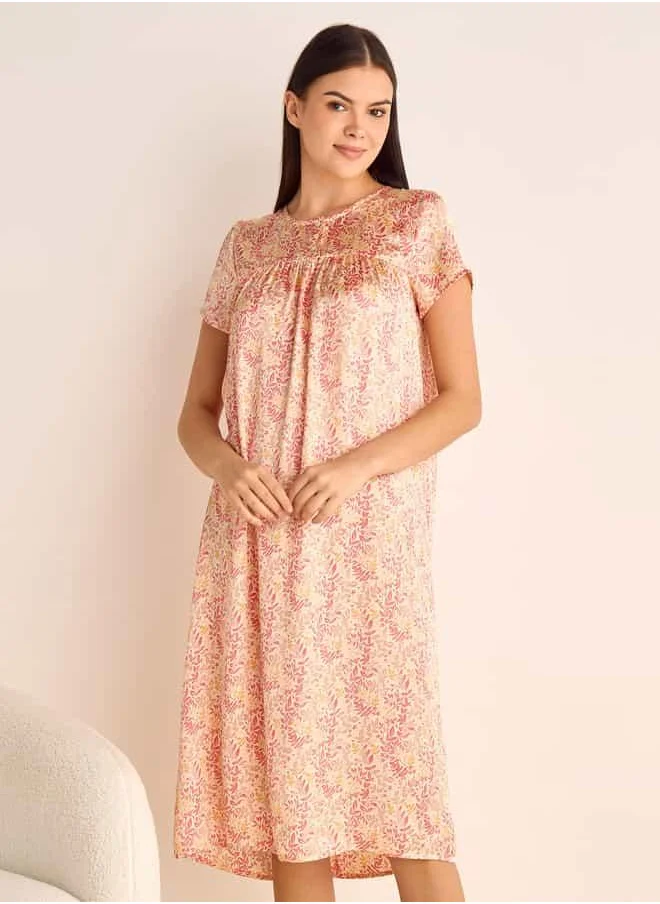 سبلاش فيڤ Leaf Print Sleepshirt with Short Sleeves and Round Neck