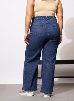 SASSAFRAS Plus Size Acid Wash Straight Fit Jeans with Pockets Details by Styli  - Image 5