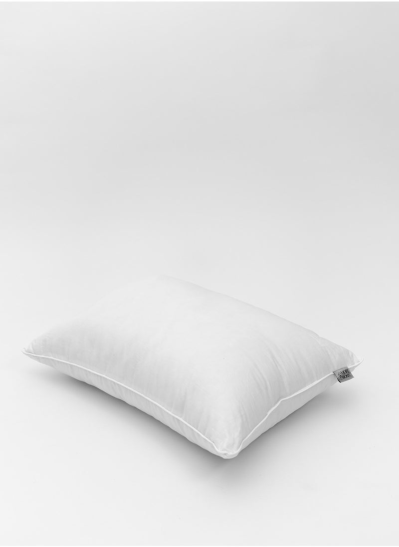 Hotel poly down pillow (50x70) - pzsku/Z6925471852BD0932E142Z/45/_/1728809157/18c685b2-33f6-4902-a0ef-a866c9386dab