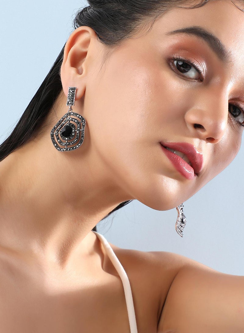SOHI Embellished Lined Circular Artificial Drop Earring Jewellery - Image 4