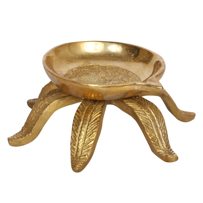 ARTVARKO ARTVARKO Brass Ethnic Curved Traditional Diya Oil Lamp for Temple Diwali Pooja Home Decoration Gift  - Image 3
