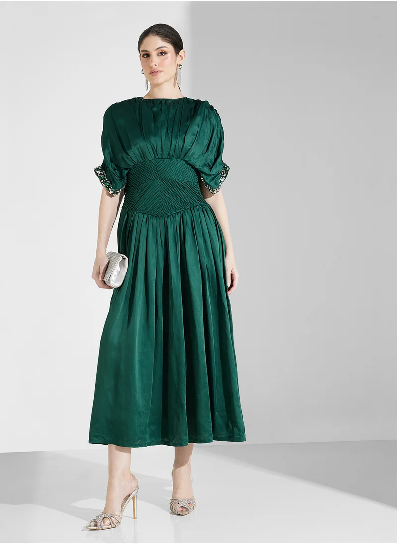 ثريدز باي اجوني Satin Embellished Belted Dress