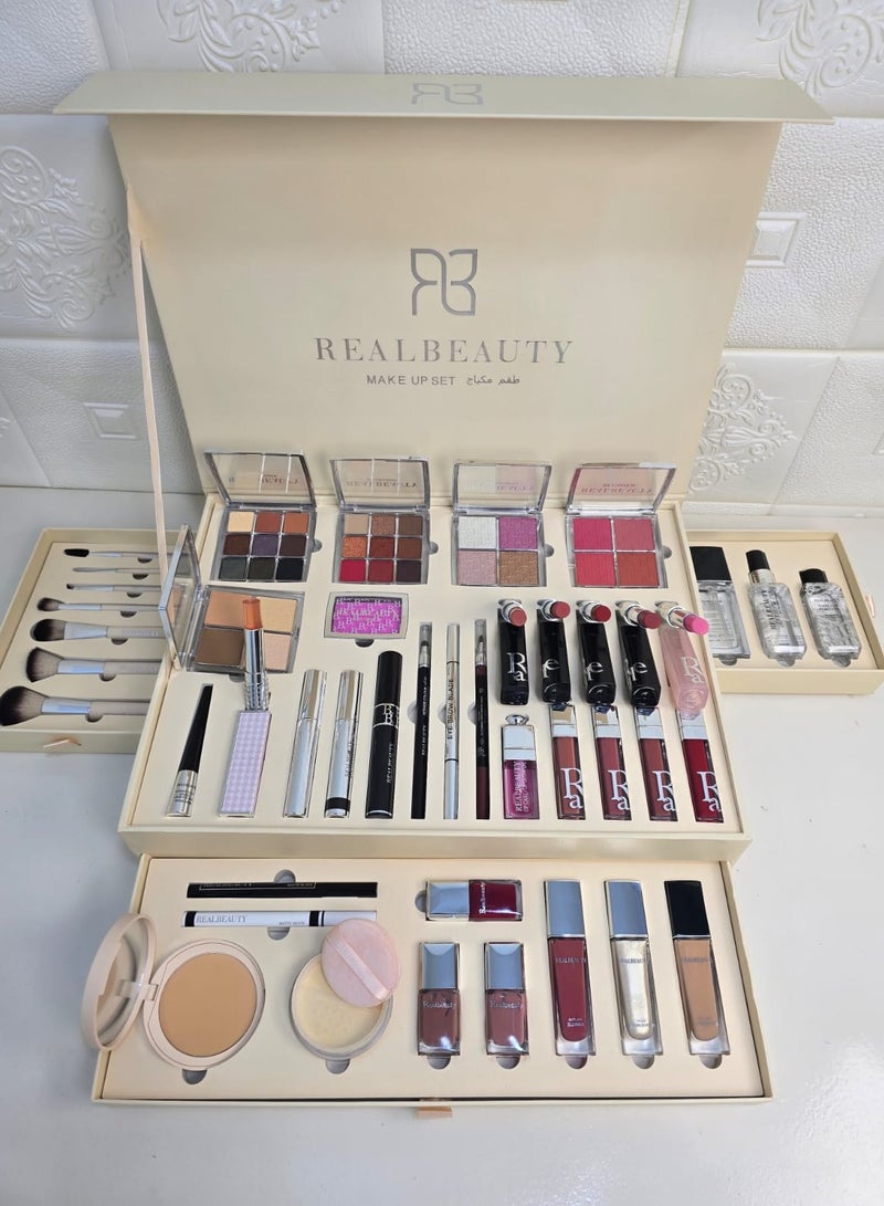 REAL BEAUTY Realbeauty Makeup Set - Image 2