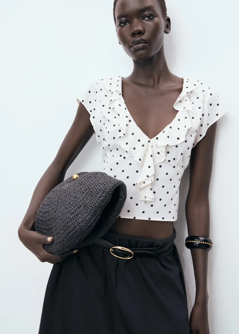 مانجو Polka-dot blouse with ruffles