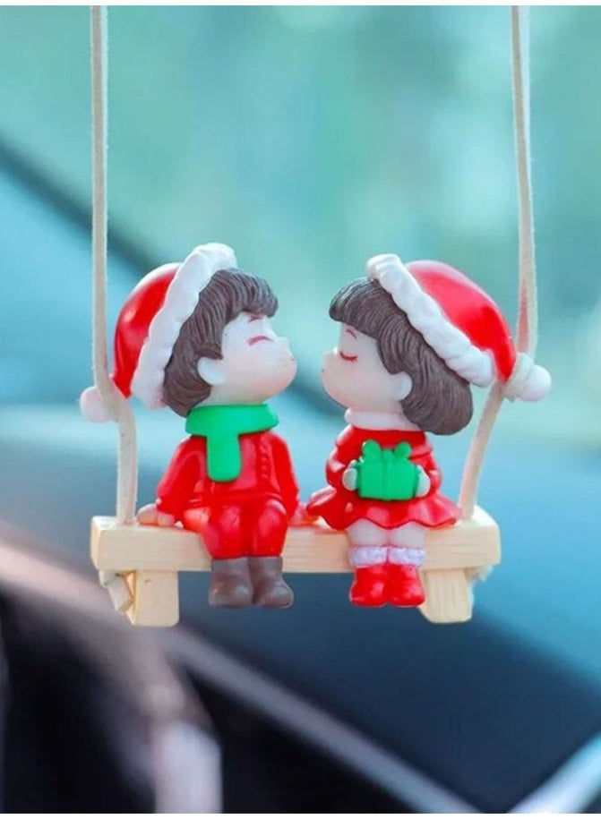 قلادة مرآة السيارة فريدة وجذابة على شكل شخصين يتمرجحون - Image 1