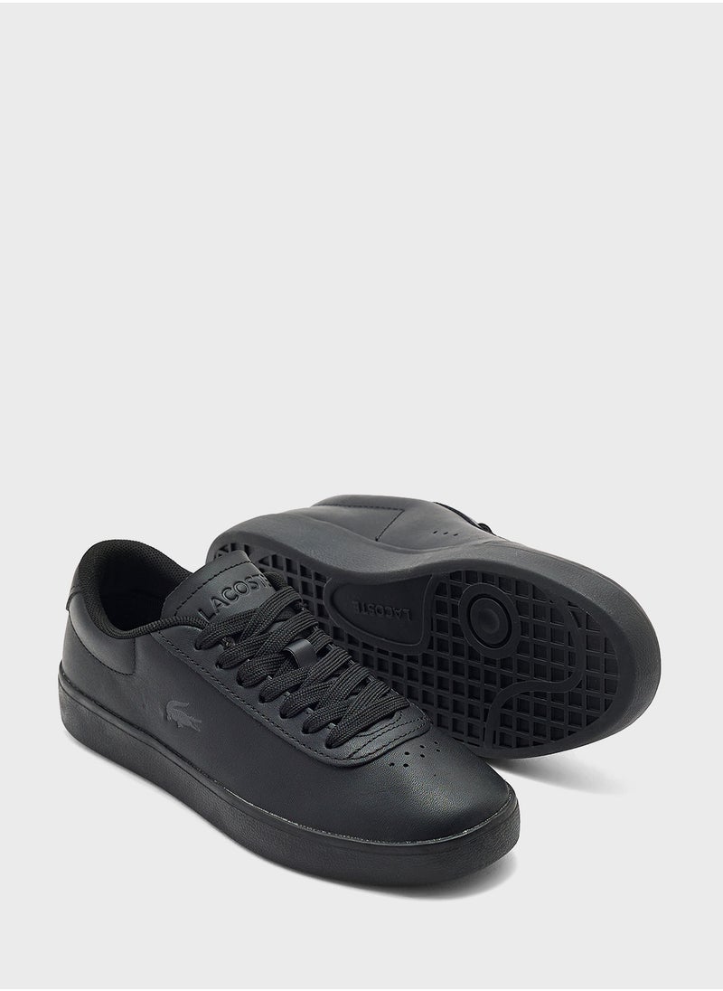 Court Baseshot Evo Low Top Sneakers