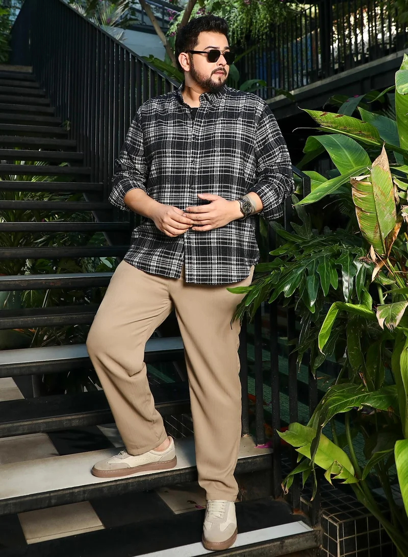 Instafab Plus  Men Button-Down Static-Plaid Shirt | Button-Down Collar, Long Button-Cuff Sleeves | Button Closure, Curved Hem | Plaid Jacquard | Woven Fabric For Plus Size Casual & Daily Wear | Black for Men | Best Price UAE