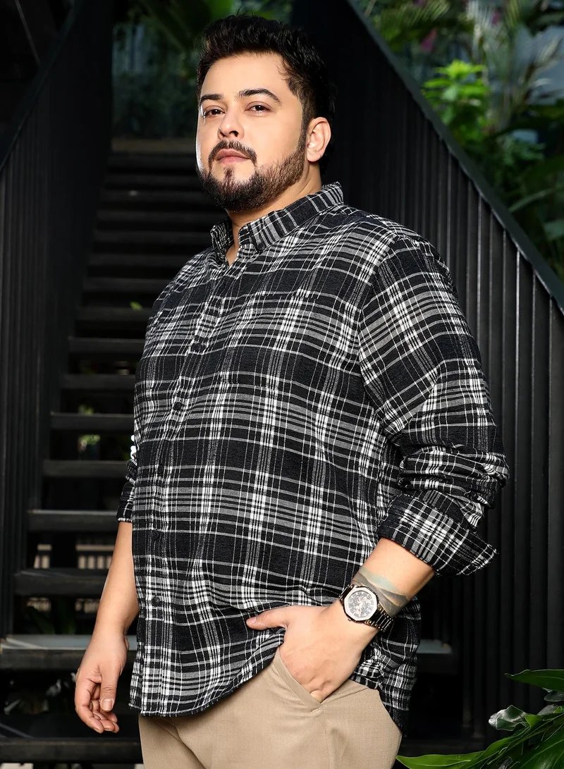 Instafab Plus  Men Button-Down Static-Plaid Shirt | Button-Down Collar, Long Button-Cuff Sleeves | Button Closure, Curved Hem | Plaid Jacquard | Woven Fabric For Plus Size Casual & Daily Wear | Black for Men | Best Price UAE
