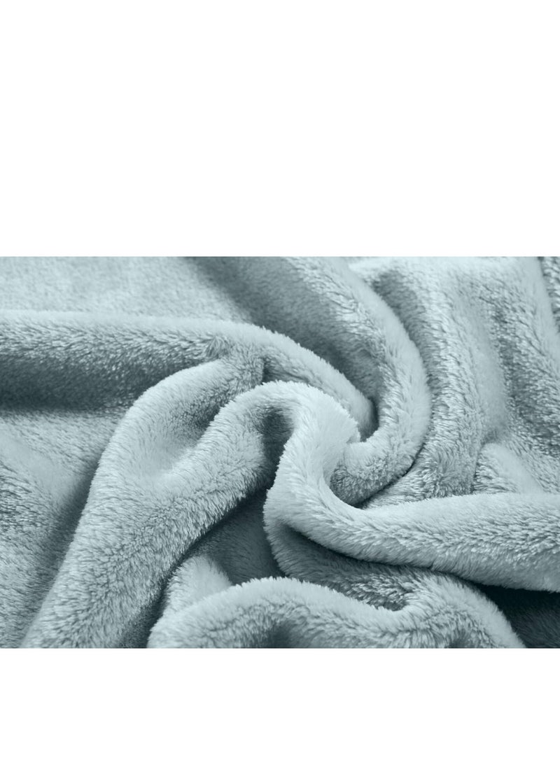 Moon - Flannel And Microfiber Sofa Blanket Luxury Blanket Single Size Lightweight And Comfortable For Bed And Sofa, Super Soft And Warm Plain Light Turquoise Color - Image 1
