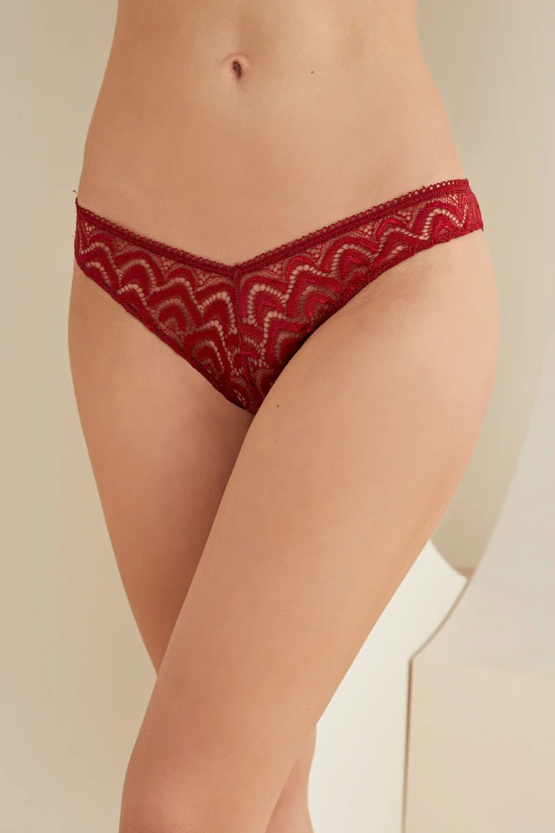 loya Loya Claret Red Pia V Cut Panties