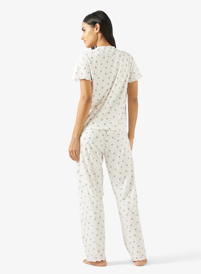 جينجر طقم بيجامة وتيشيرت بطبعة قلب