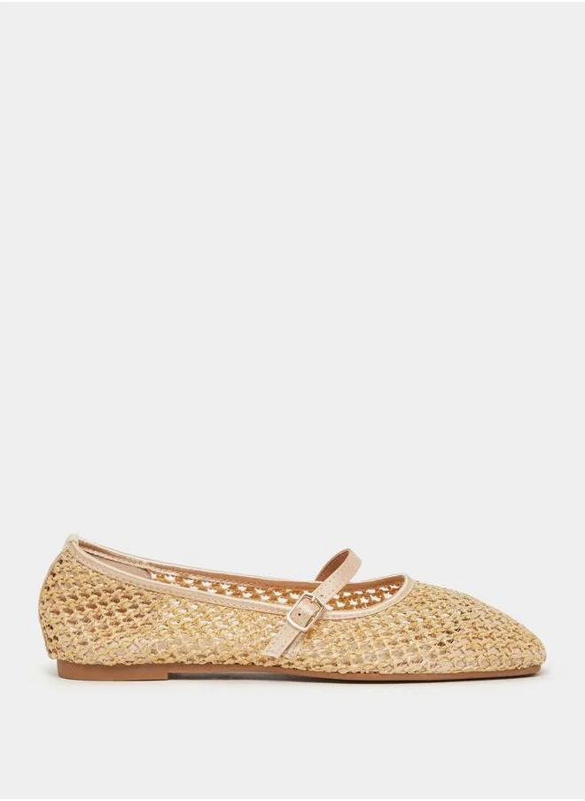 ستايلي Textured Woven Pointed Toe Shoes