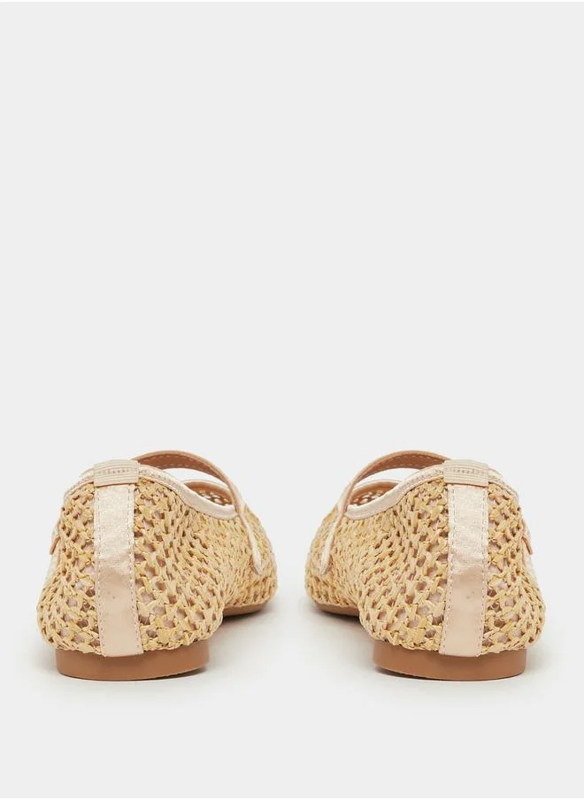 Styli Textured Woven Pointed Toe Shoes