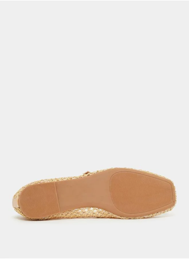 Styli Textured Woven Pointed Toe Shoes