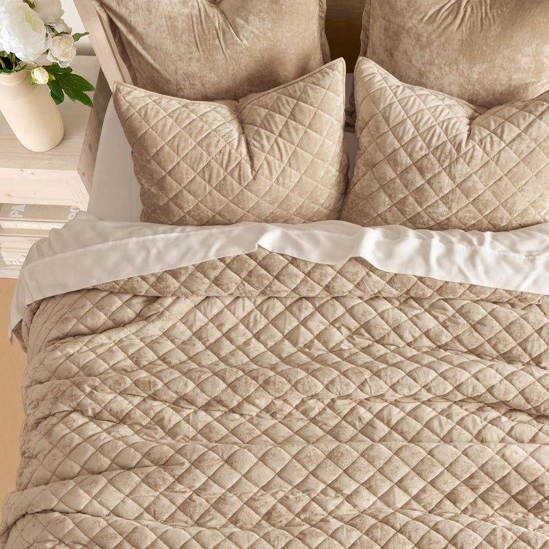 EVERGRACE Luxury Velvet Quilt Set King Size, Diamond Quilted Lightweight Velvet Comforter for All Season, Ultra Soft Oversized Bedspread Coverlet Bedding Set with 2 Pillow Shams, Beige Taupe - Image 2