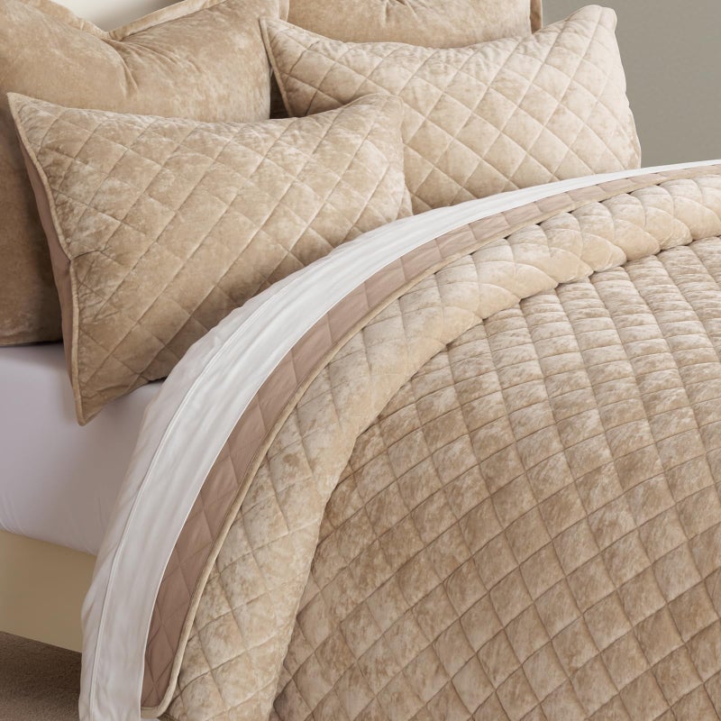 EVERGRACE Luxury Velvet Quilt Set King Size, Diamond Quilted Lightweight Velvet Comforter for All Season, Ultra Soft Oversized Bedspread Coverlet Bedding Set with 2 Pillow Shams, Beige Taupe - Image 4