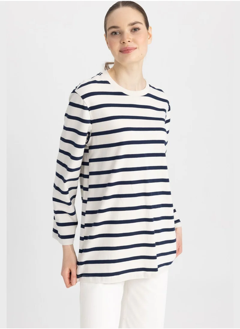 ديفاكتو Crew Neck Stripe Tunic Table