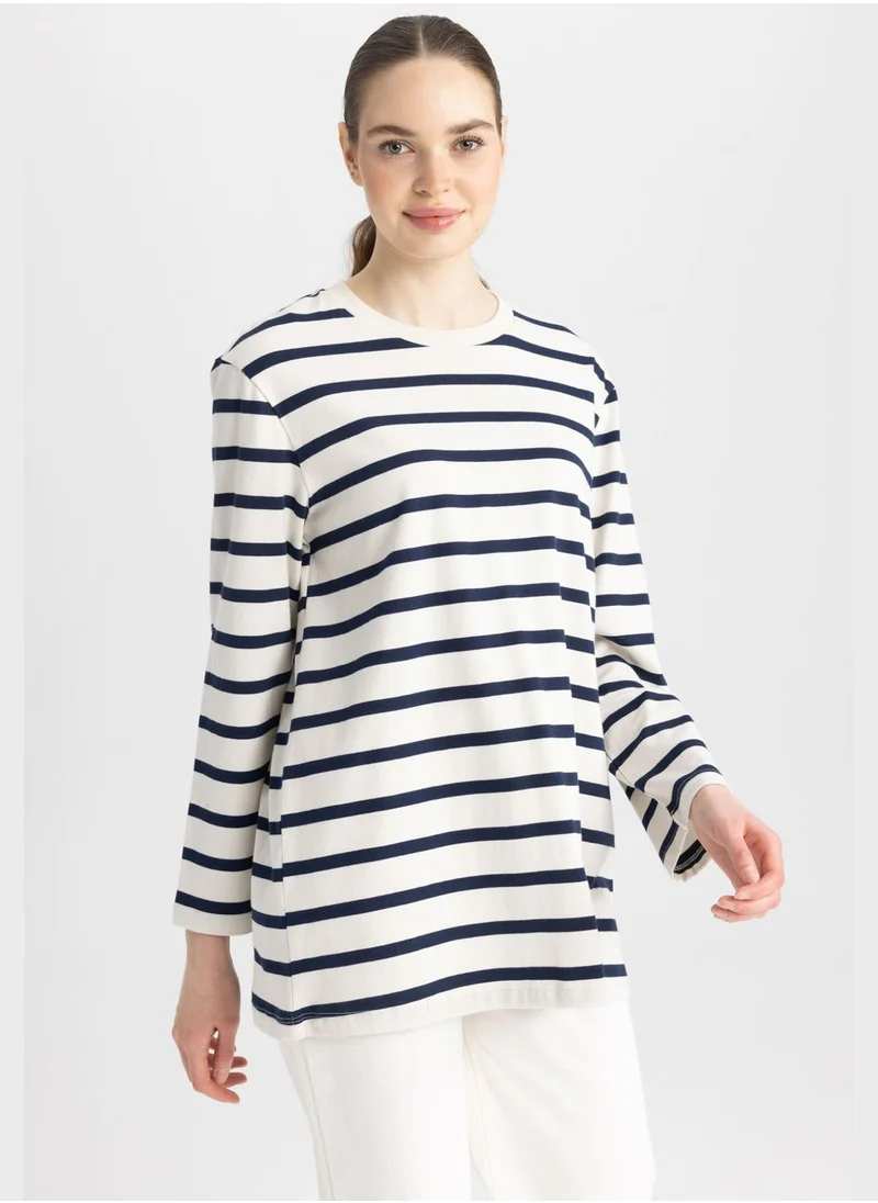 ديفاكتو Crew Neck Stripe Tunic Table
