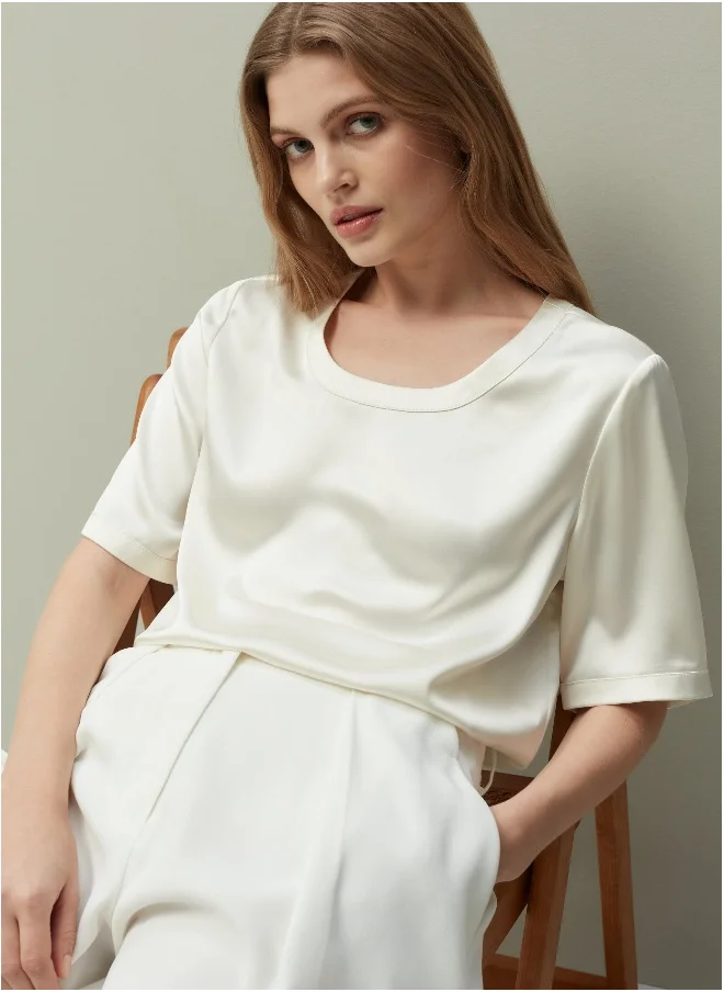 او في اس PIOMBO satin blouse with round neck