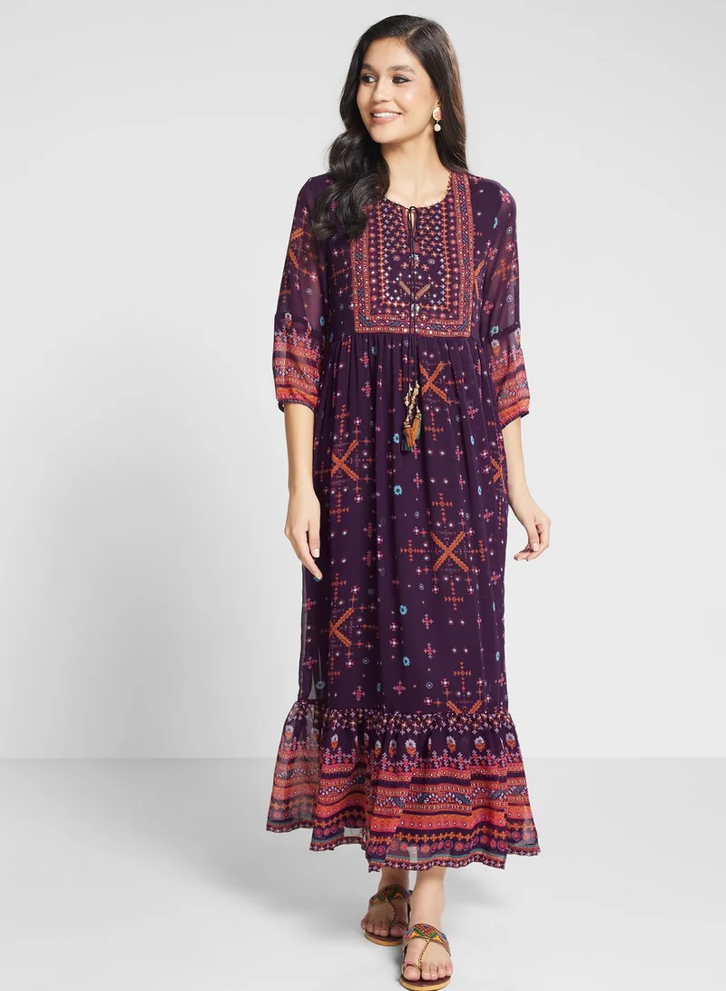 بيبا جلابية مطبعة مع اربطة