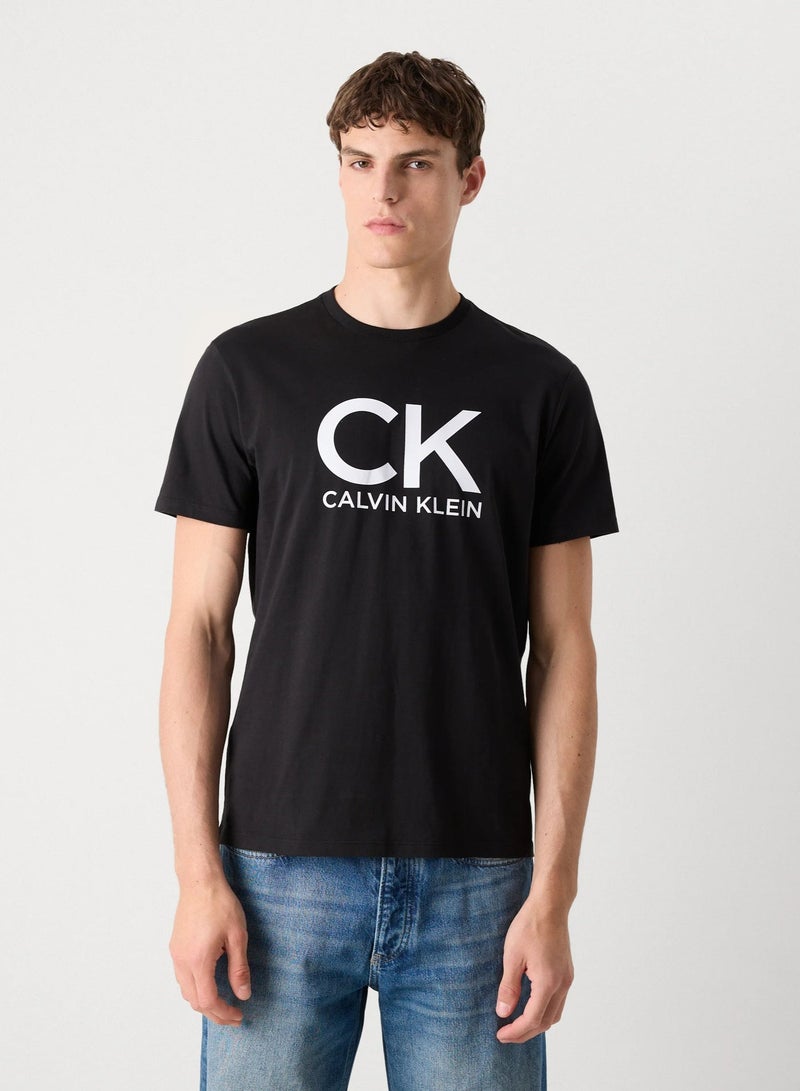 Calvin Klein Jeans 30S Graphic Crew Neck T-Shirt - Image 1