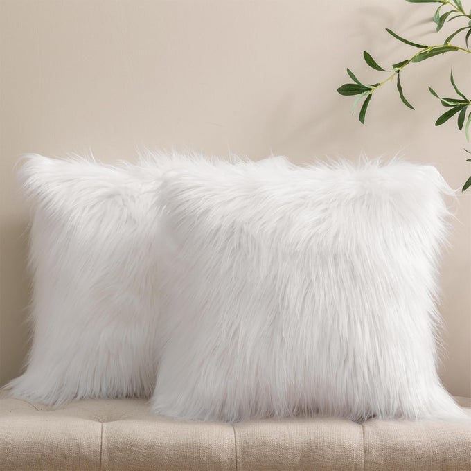 PACK OF 2 FAUX FUR SOLID THROW DECORATIVE PILLOW COVER CUSHION COVERS LUXURY SOFT DECORATIVE PILLOWCASE FUZZY PILLOW COVERS FOR BEDCOUCH WHITE 18 X 18 INCHES